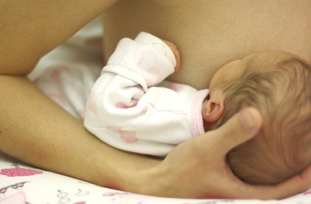 Materské mlieko a dojčenie nezrelých novorodencov